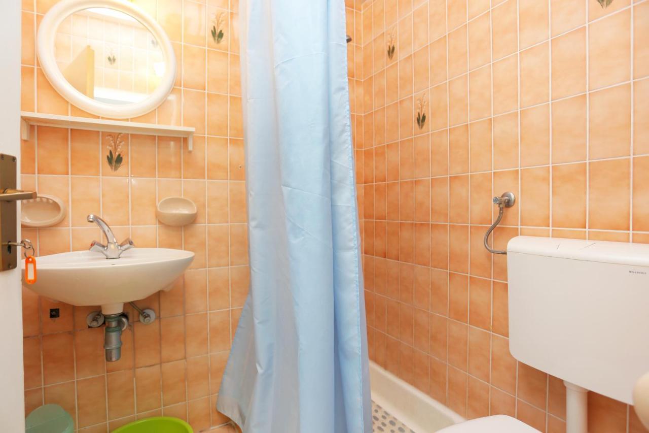 Apartments And Rooms With Parking Space Tucepi, Makarska - 5263 Dış mekan fotoğraf