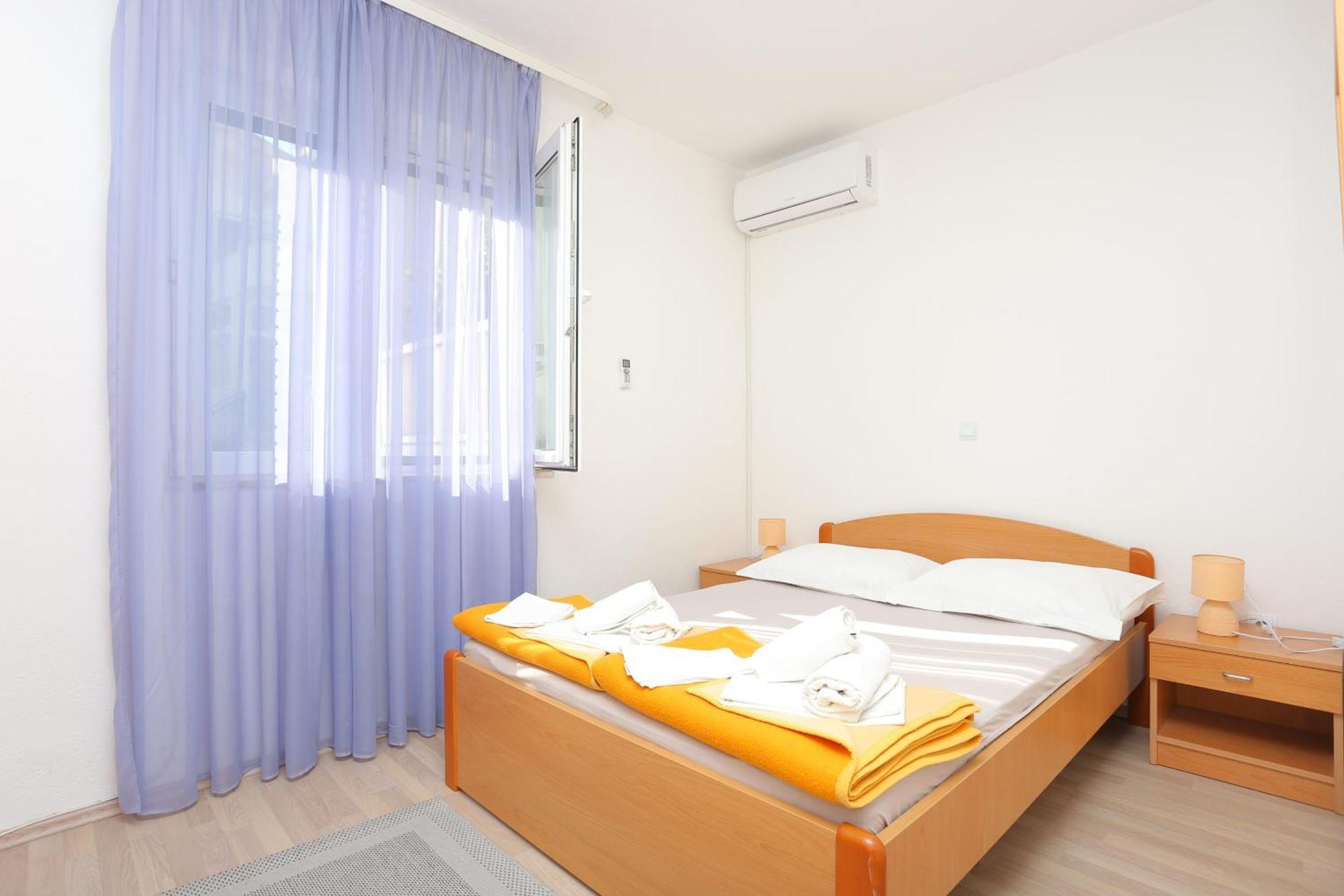 Apartments And Rooms With Parking Space Tucepi, Makarska - 5263 Dış mekan fotoğraf