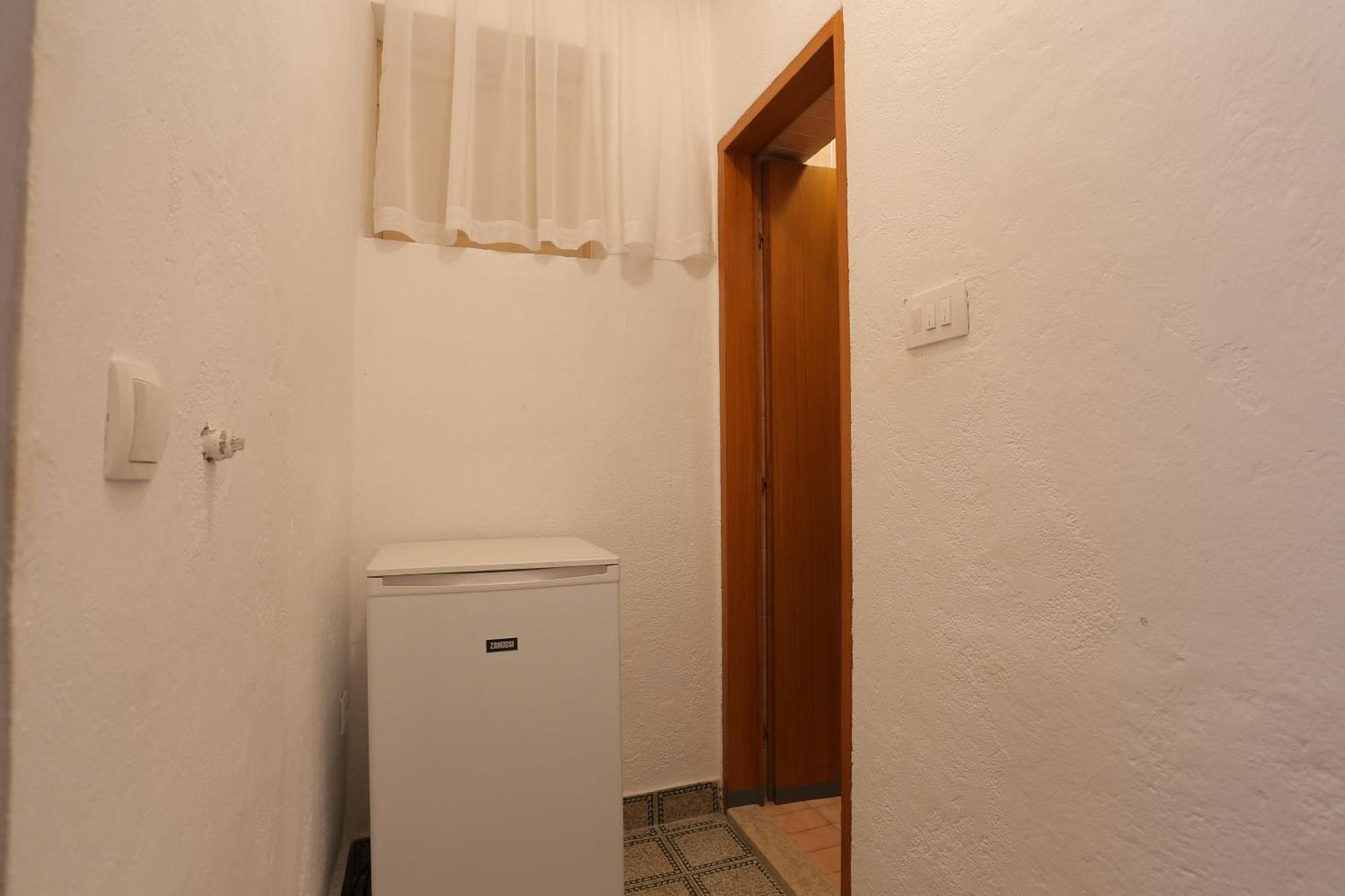 Apartments And Rooms With Parking Space Tucepi, Makarska - 5263 Dış mekan fotoğraf